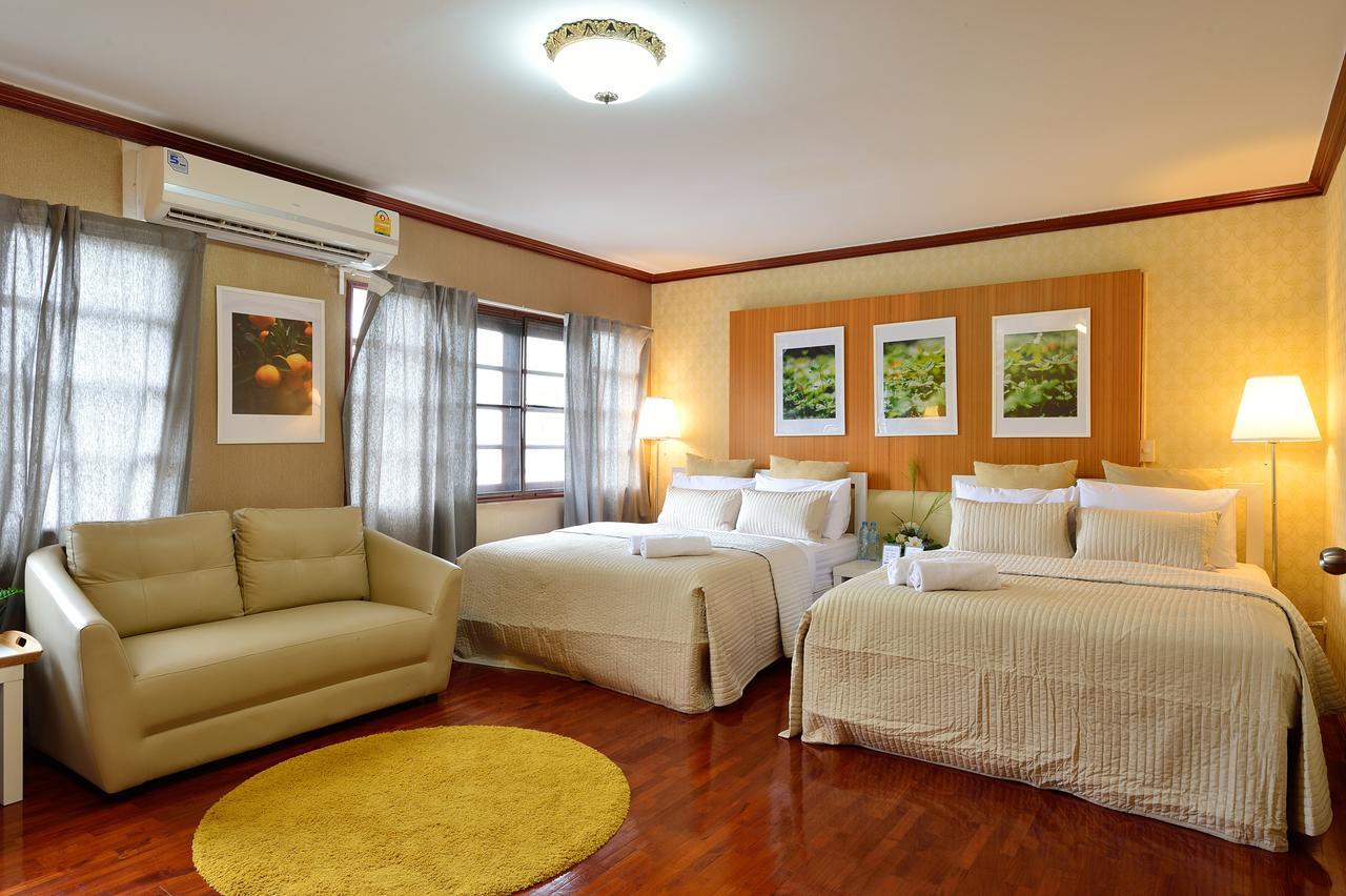 Lost And Found Bed And Breakfast Bangkok Buitenkant foto