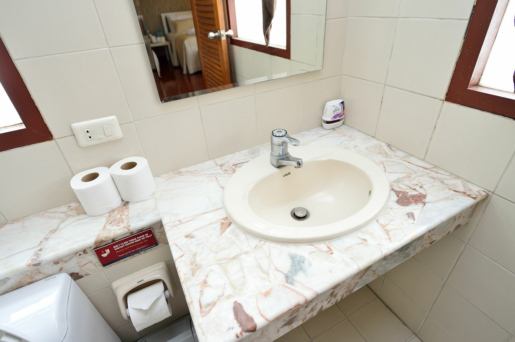 Lost And Found Bed And Breakfast Bangkok Buitenkant foto